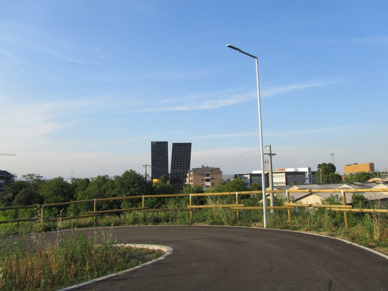 LEADER LIGHT - Cicleway with flyover on A4 Highway – Pero 3
