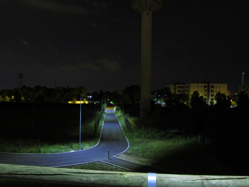 LEADER LIGHT - Cicleway with flyover on A4 Highway – Pero 7